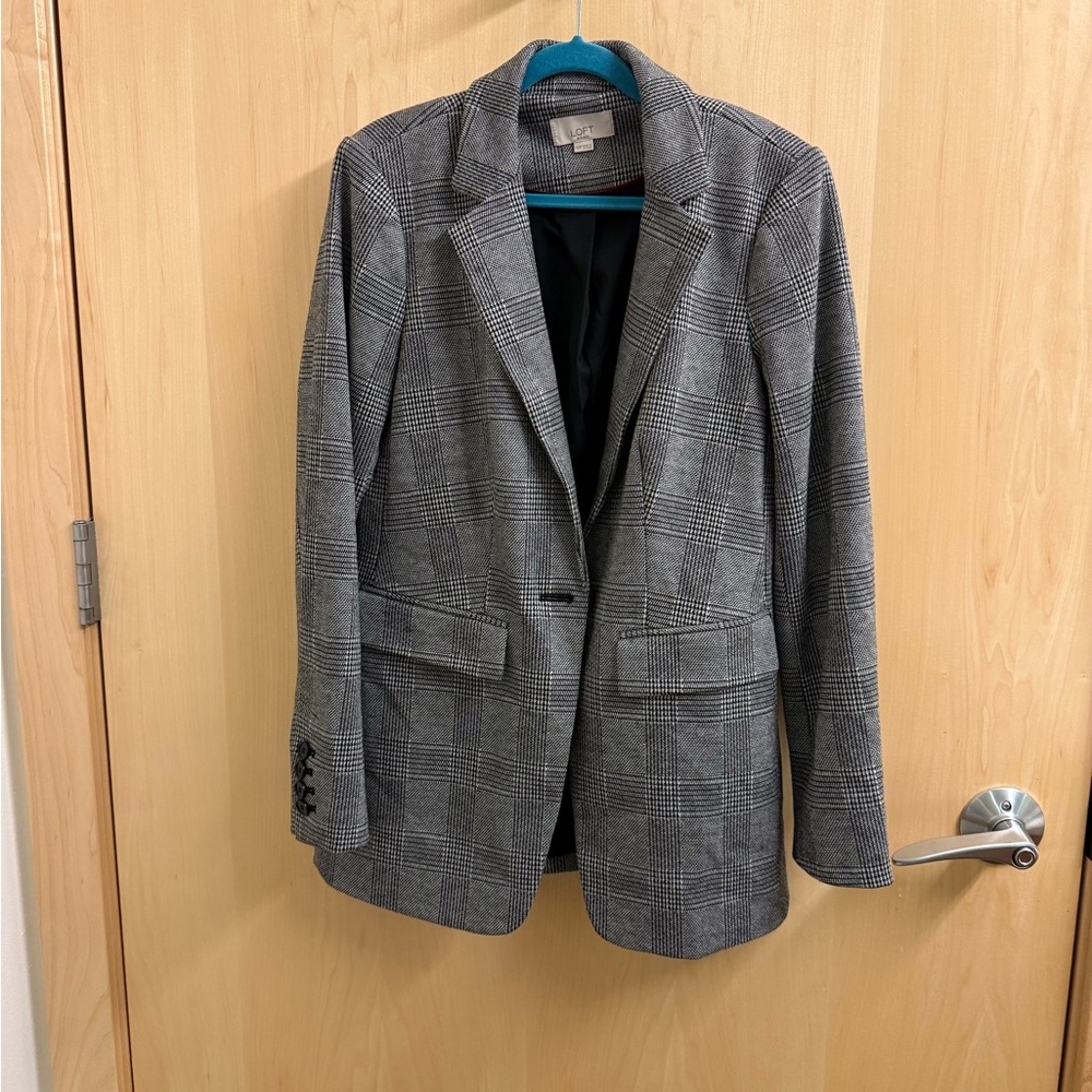 LOFT Black and White Houndstooth Petites Blazer